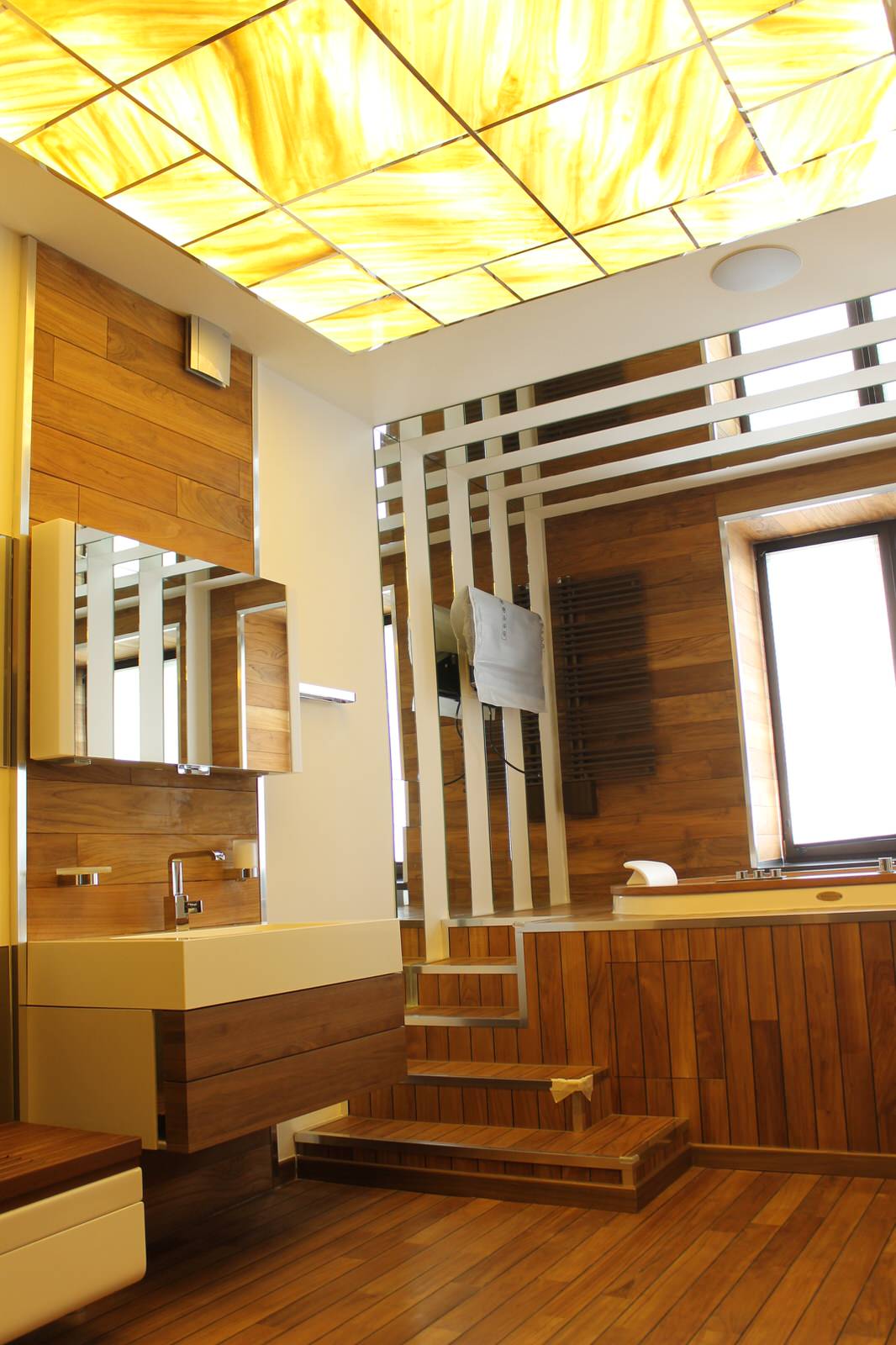 Потолок сияющий ониксом