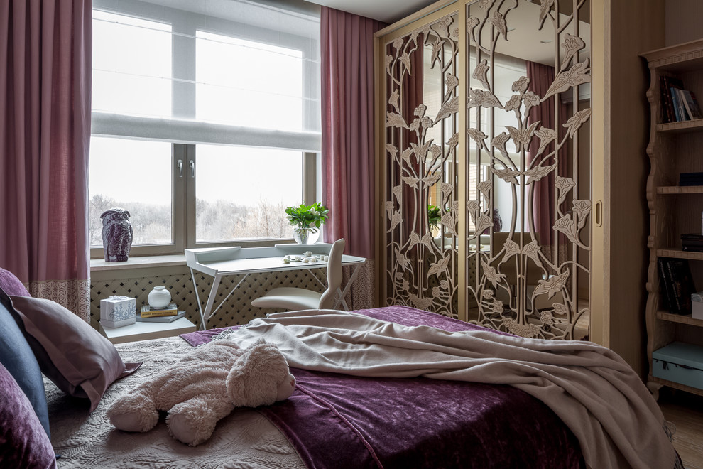 This is an example of a small transitional kids' bedroom for girls in Moscow with grey walls, light hardwood floors and beige floor.