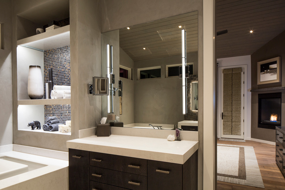 Inspiration for a transitional bathroom remodel in Jackson