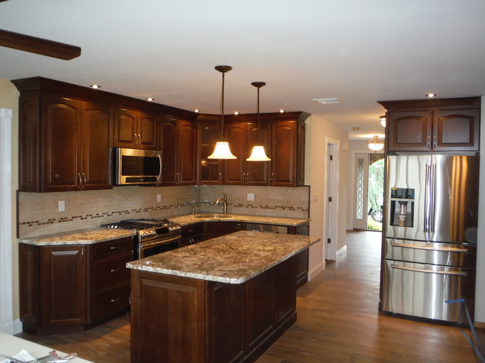 Kitchen & Granite - Traditional - Kitchen - New York - by Jay-Quin ...
