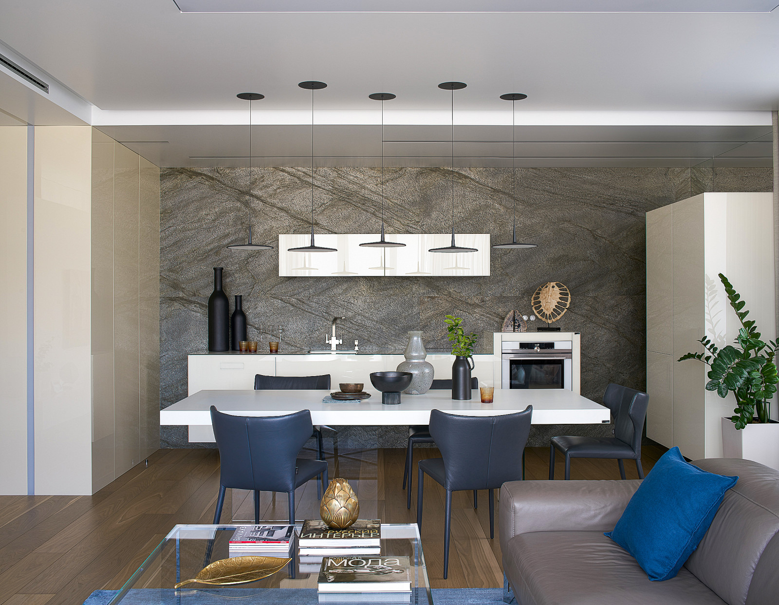 Кухня и столовая зона