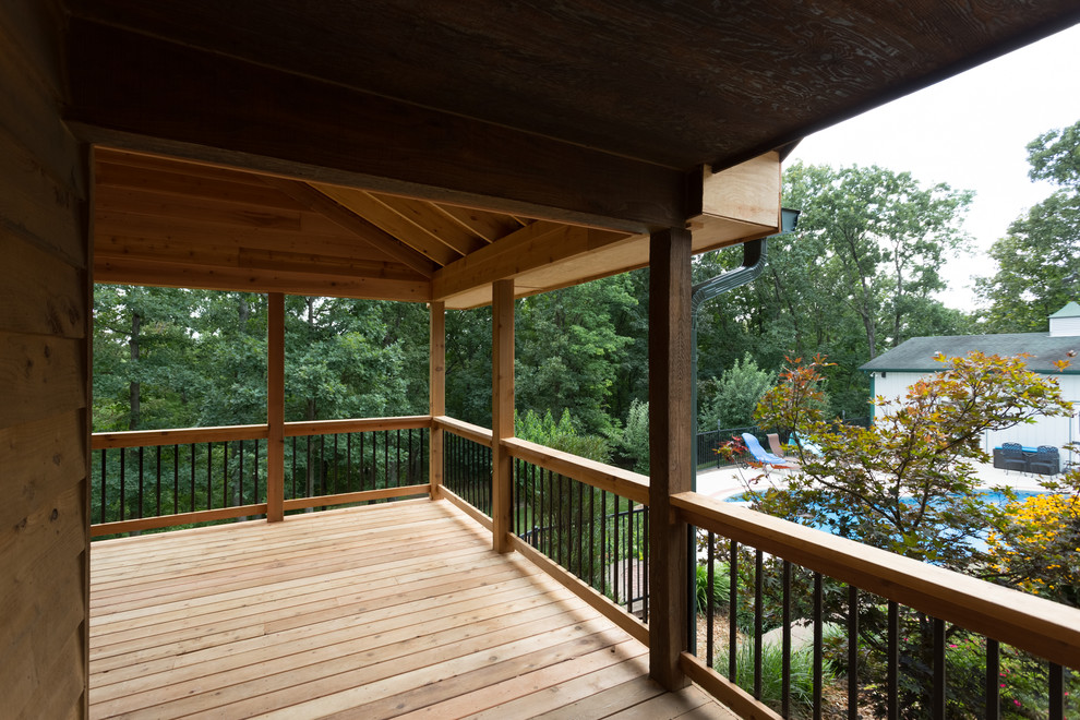 Inspiration for a large timeless deck remodel in St Louis