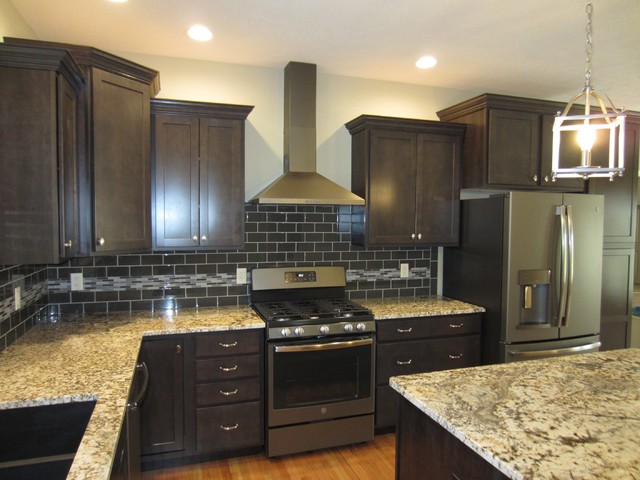 Kitchen & Baths traditional-kitchen