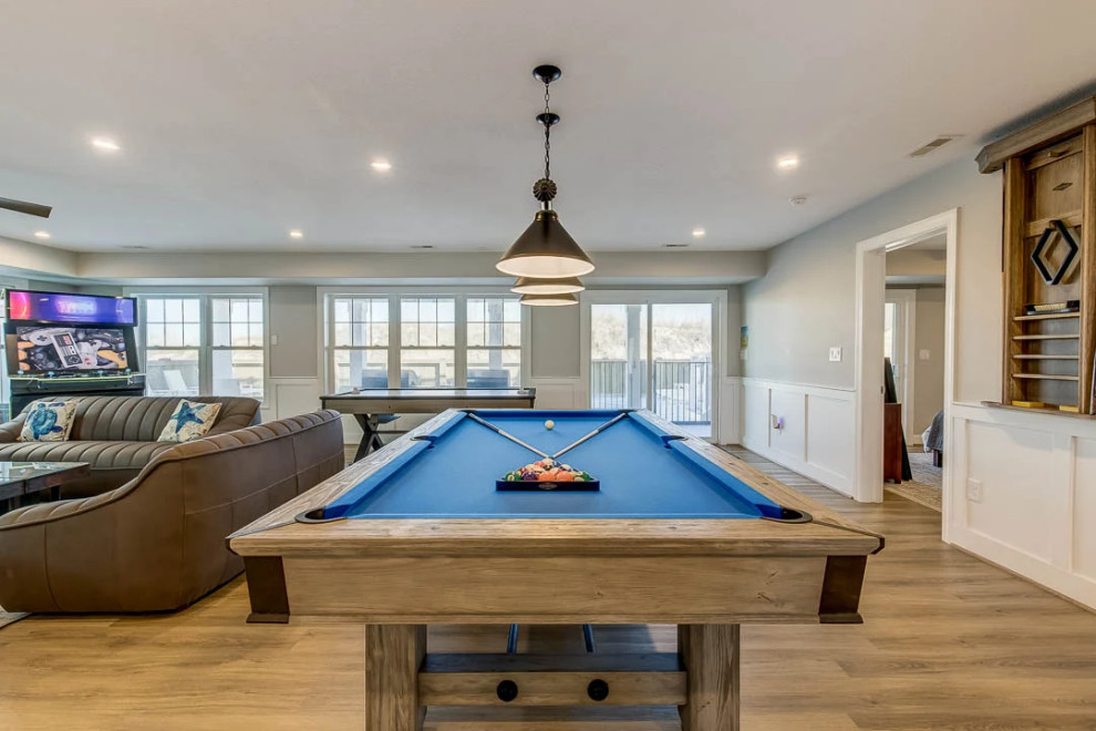 Dolphin Watch (2023)