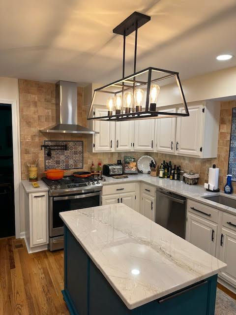 Kitchen with Color!