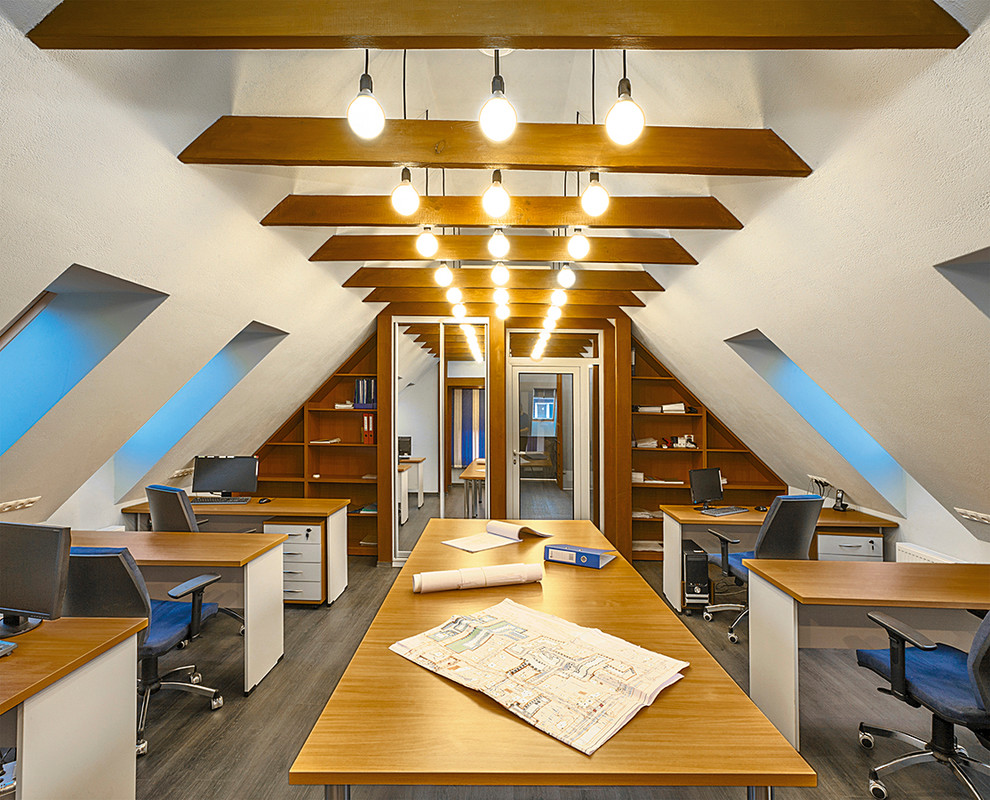 ОФИС в КАЛИНИНГРАДЕ. Дизайнер Максим Панков