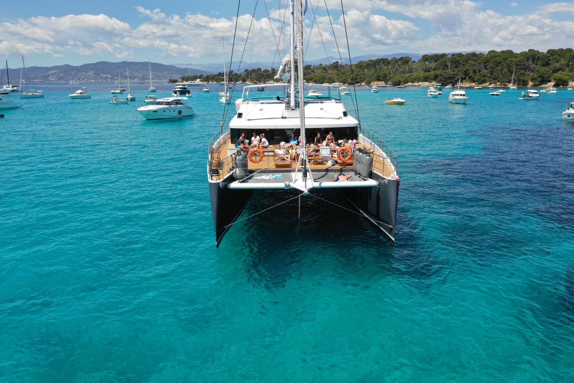 Yacht, Catamaran, Sailboat Rental