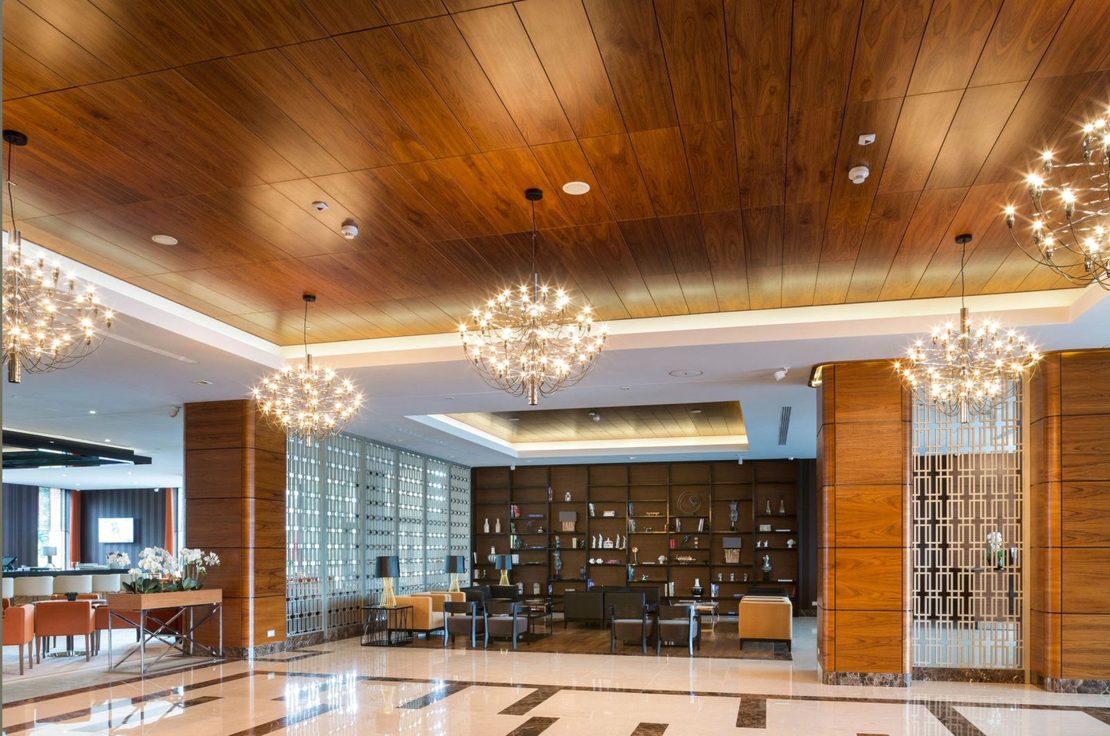 Отделка стеновыми панелями HPL,  стены, потолок