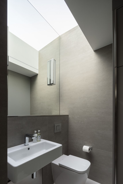 Knightsbridge Mews modern-bathroom