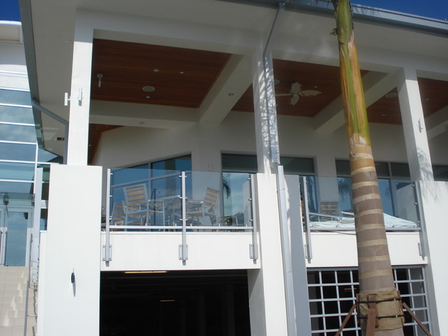 Glass Railing - Modern modern-haeuser