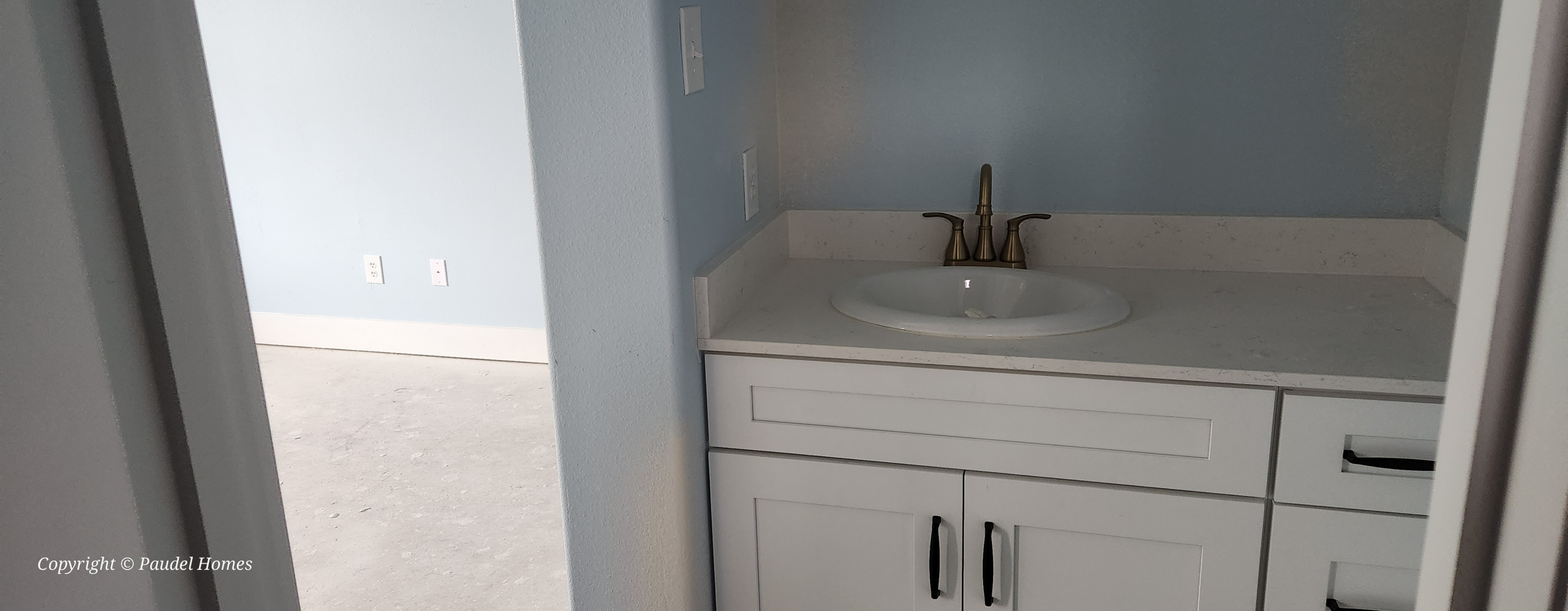 Countertop & Cabinet Custom