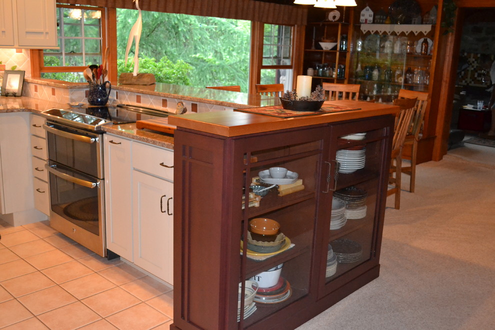 Harrisburg Kitchen with Plenty of Extra Storage, as well as Seating