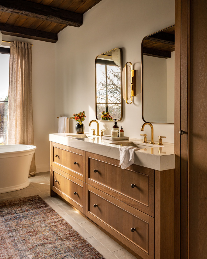 Bathroom - rustic bathroom idea in Ottawa