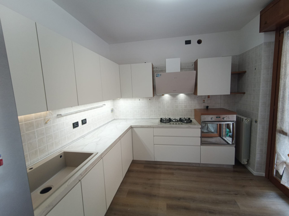 Restyling Cucina sostituzione Ante, Top ed Elettrodomestici