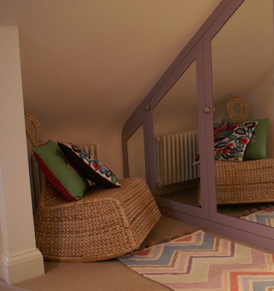Inspiration for a contemporary kids' room in Sydney.