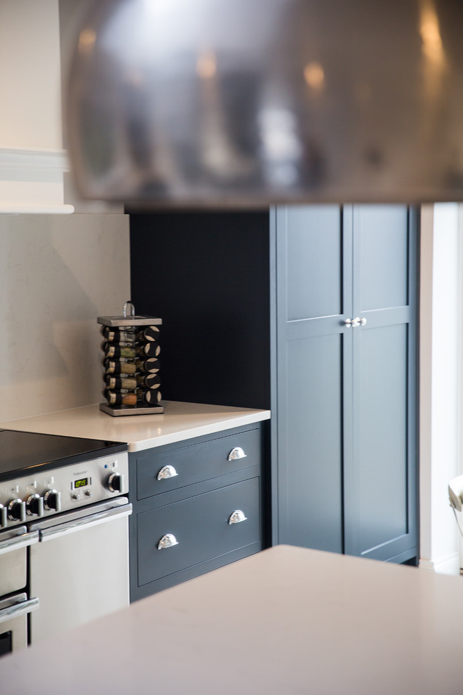 This is an example of a traditional kitchen in Kent.