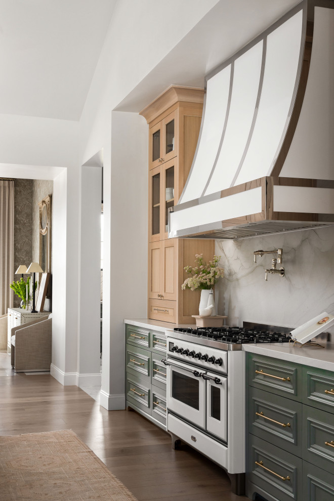 Inspiration for a transitional kitchen remodel in Phoenix