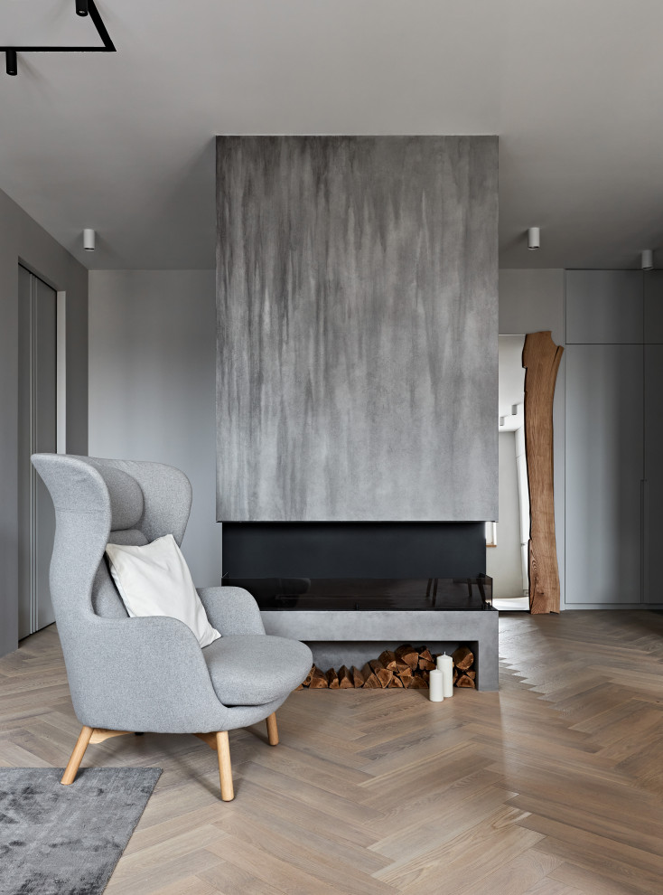 Каминная застройка. Шкаф, в прихожей. Раздвижные межкомнатные двери.