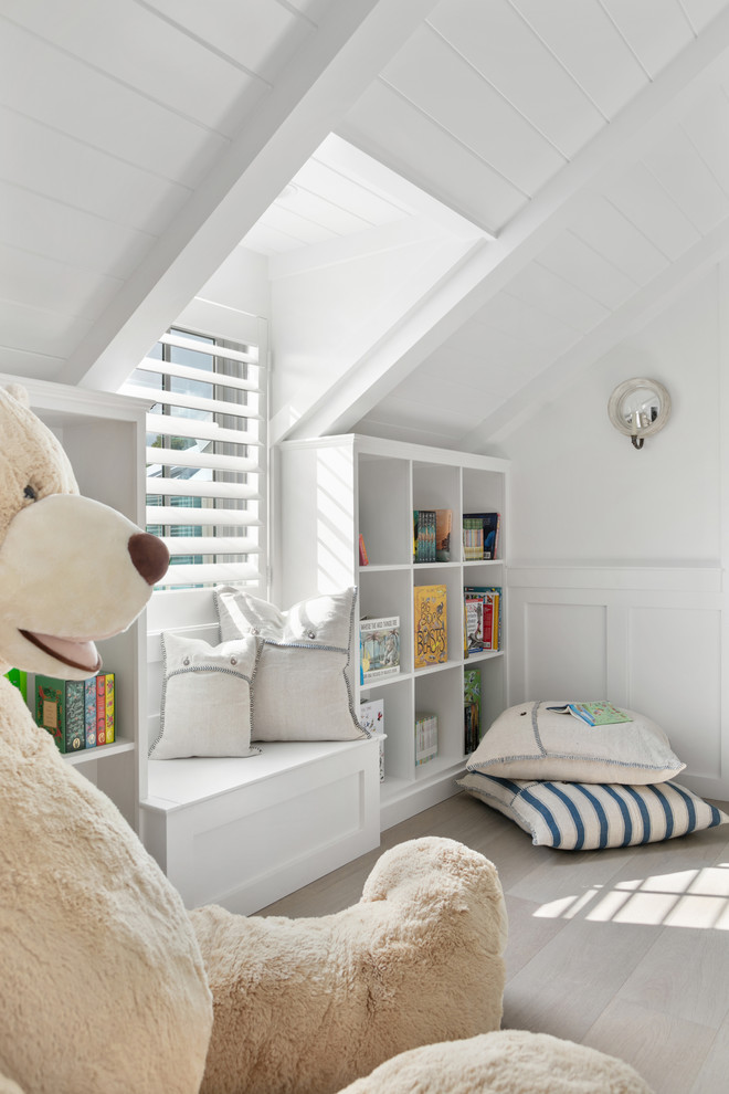 Photo of a beach style kids' room in Tampa.