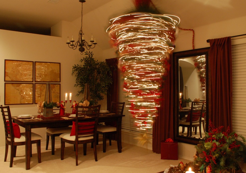 Photo of a traditional living room in Dallas.