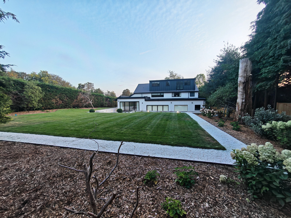 Woodpecker close Cobham