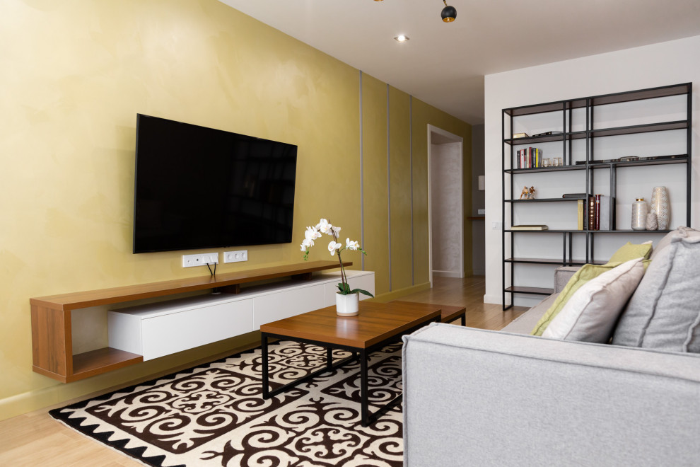 Современный интерьер с казахскими национальными элементами.