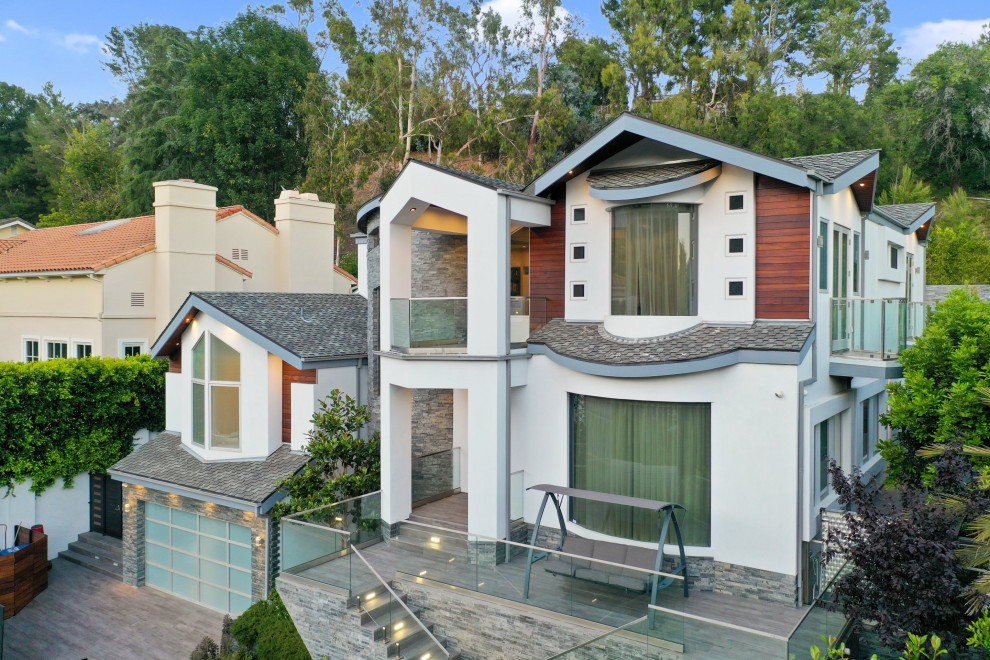 Беверли Хиллз - Лос Анджелес. Дом в современном стиле.