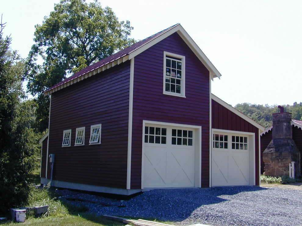 This is an example of a country shed and granny flat in Richmond.