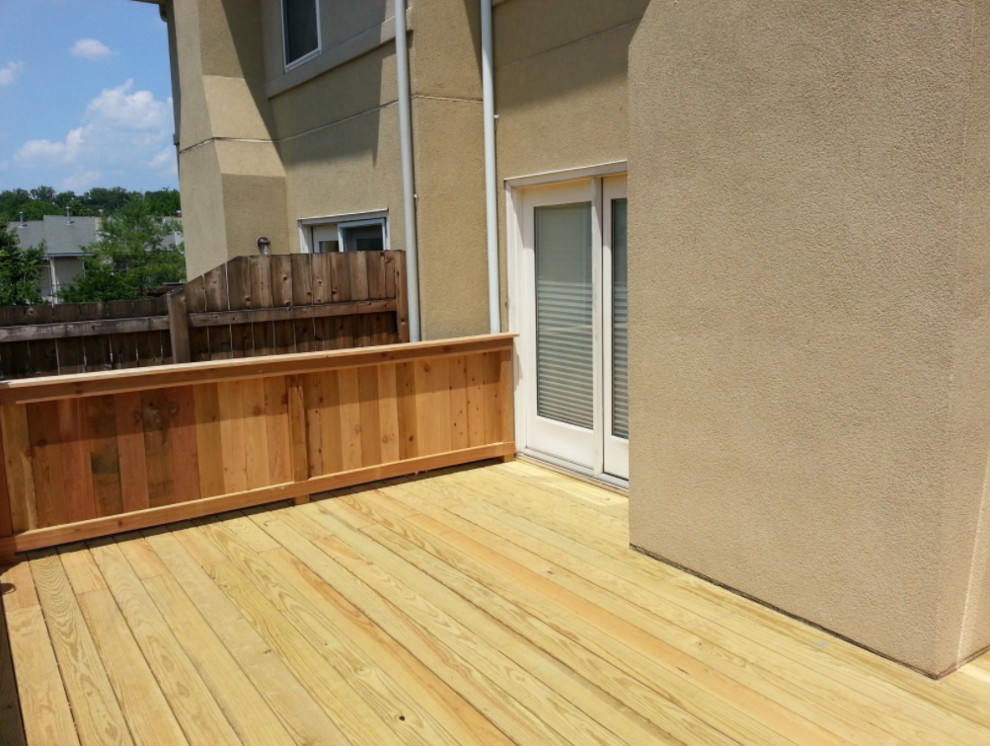 Deck - mid-sized transitional backyard deck idea in Baltimore with no cover
