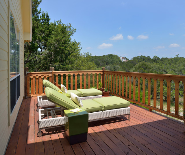 Lake Retreat traditional-deck