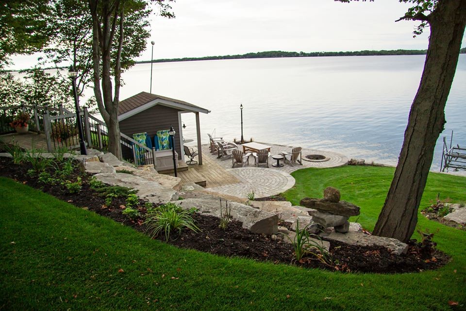 Aménagement d'une grande maison bord de mer.