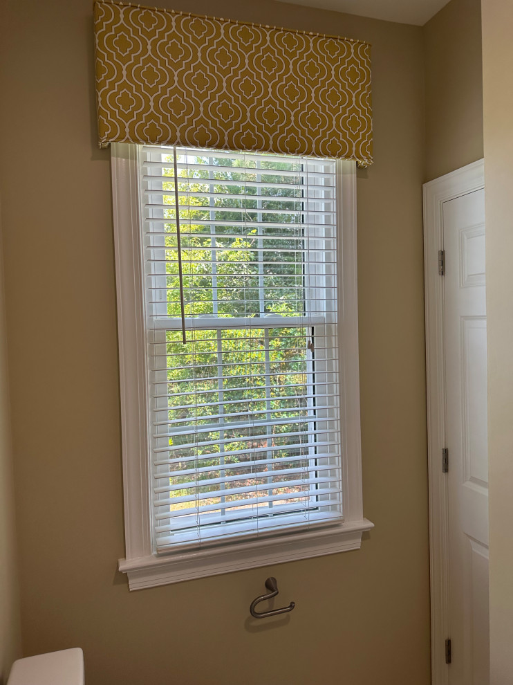 Home design - transitional home design idea