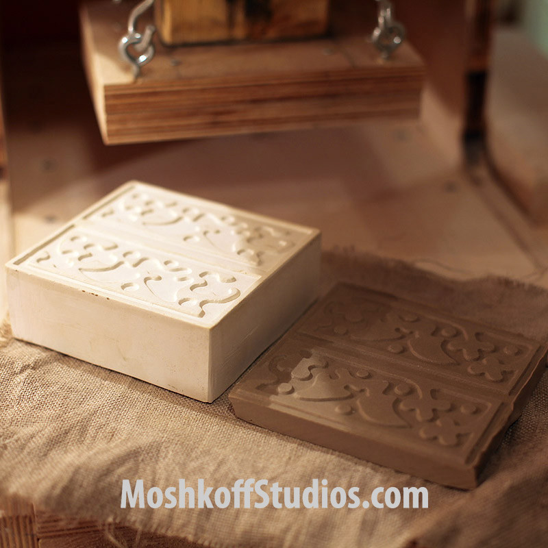 процесс изготовления плитки ручной работы