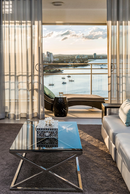 Main Beach Apartment contemporain-terrasse-et-patio