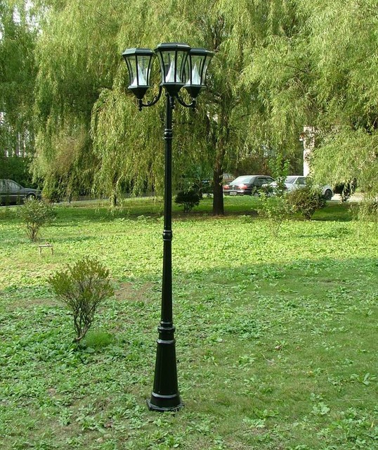 Victorian Solar Lamp Post - Triple - Black