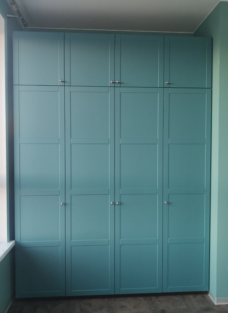 Распашные шкафы