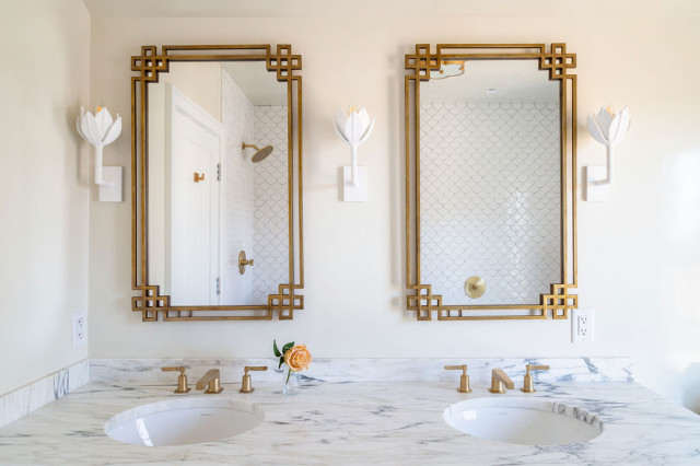 Seacloud beach-style-bathroom