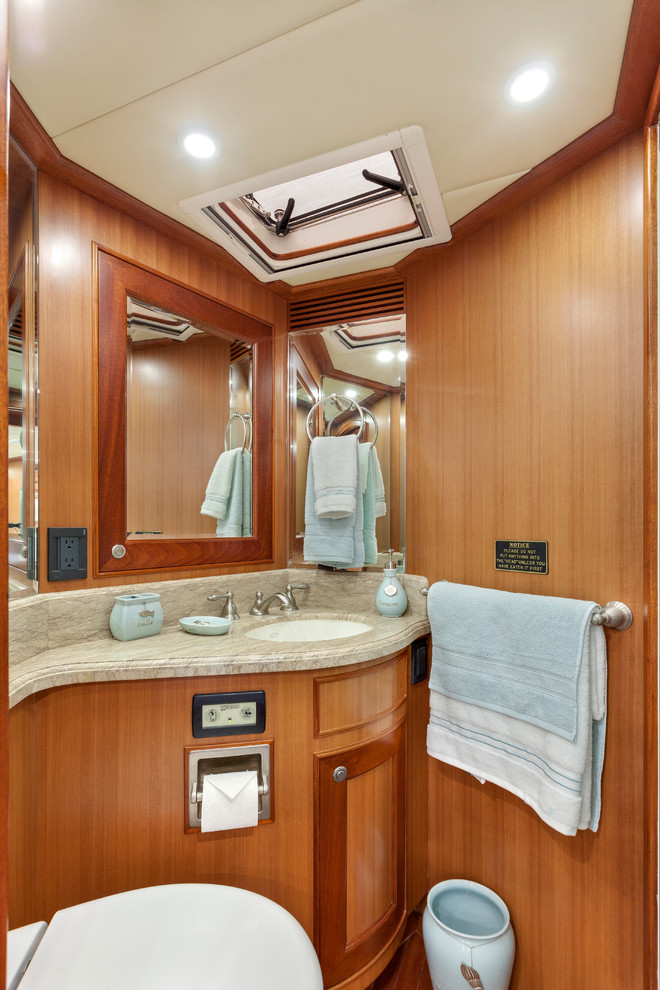 Example of a transitional bathroom design in Miami
