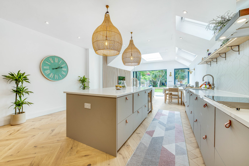 Photo of a contemporary kitchen in London.