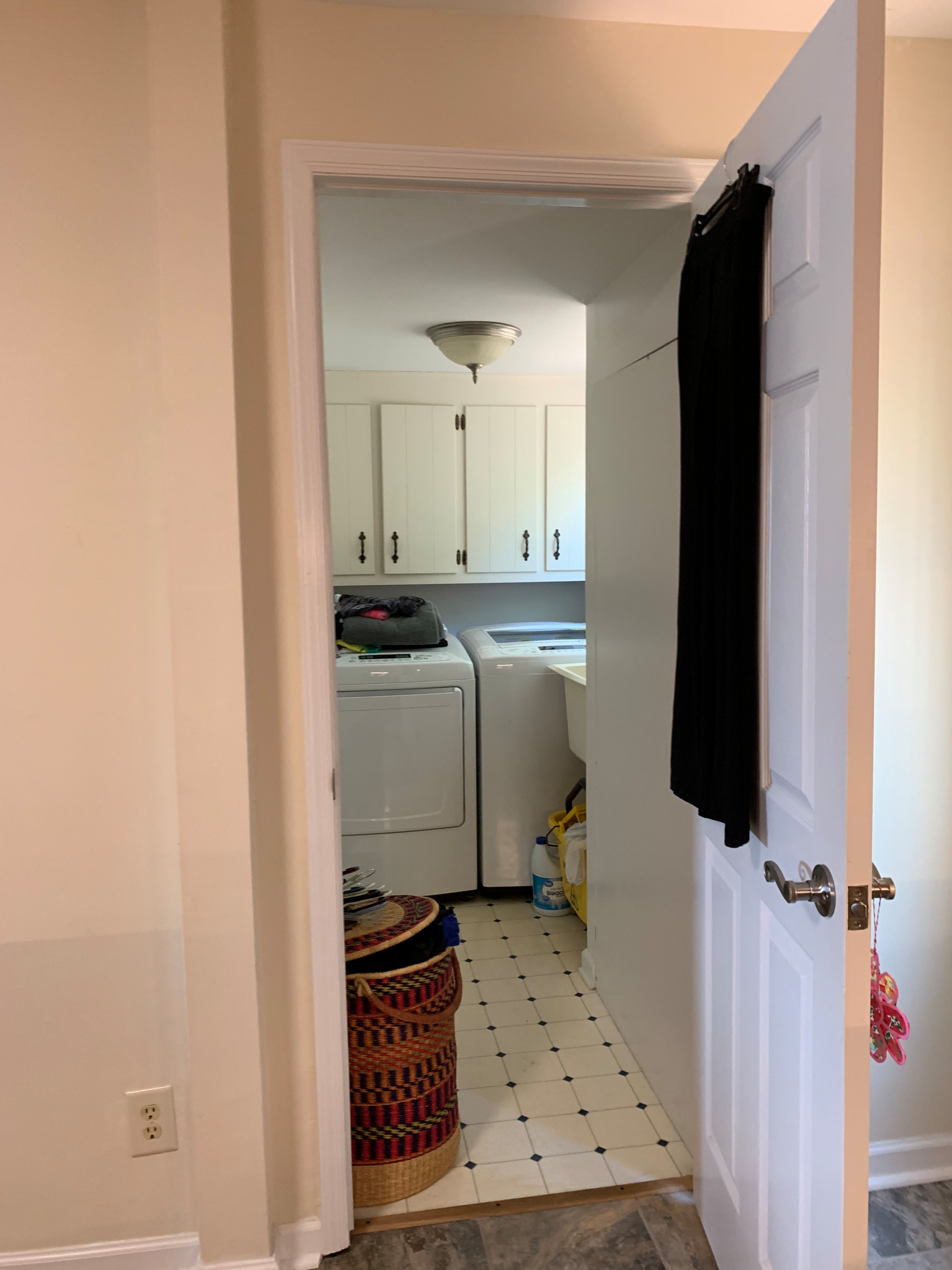 Gainesville Lake Home Remodeling - Kitchen, Butler's Pantry & Laundry