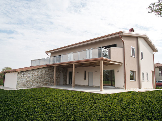 Casa unifamiliare Dalmine country-exterior