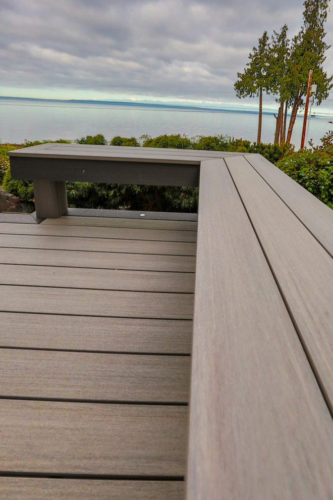 Inspiration for a large coastal side yard deck remodel in Seattle