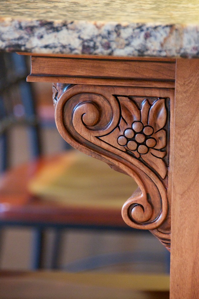 CHERRY KITCHEN WITH SPLAY