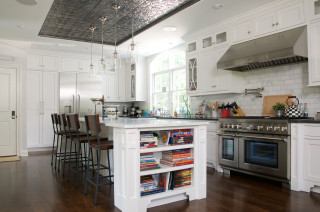A Houzz Editor Highlights 4 Unexpected Kitchen Design Details (one photo)