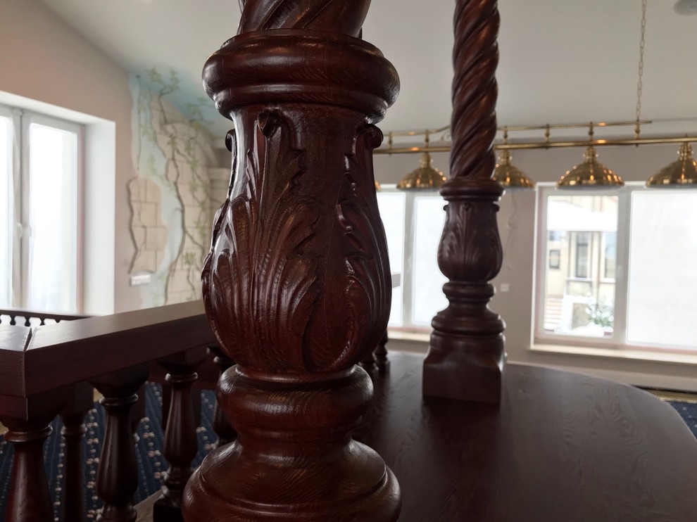 БАР И ЛЕСТНИЦА ИЗ МАССИВА