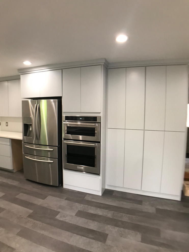 Example of a large transitional kitchen design in Dallas