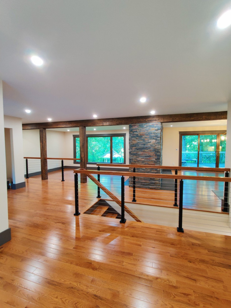 Inspiration for a rustic home design remodel in Bridgeport