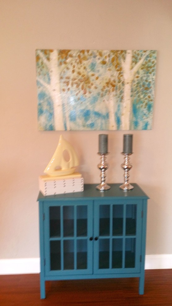 Inspiration for a transitional home design remodel in Miami