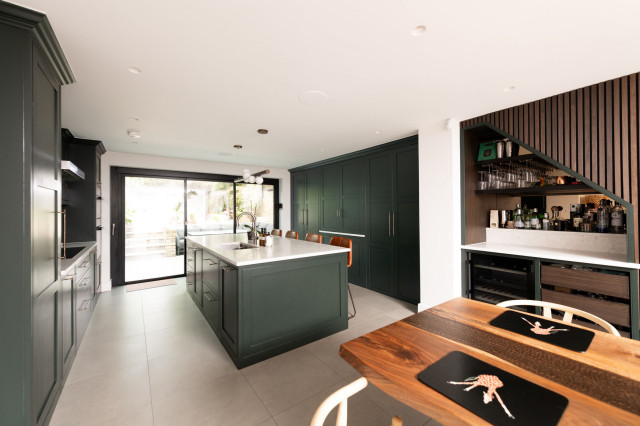 Classic In-Frame Shaker Kitchen & Bar - Islington rustic-kitchen