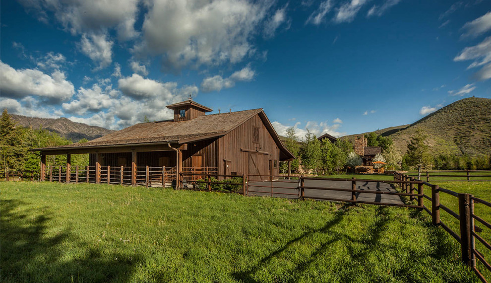 Huge mountain style home design photo
